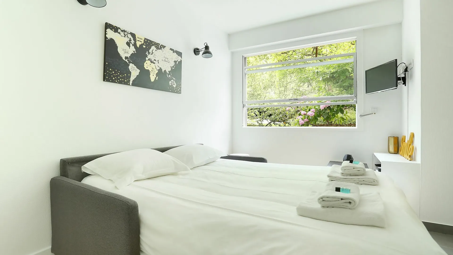 Prestige Champs Elysees Apartment Paris